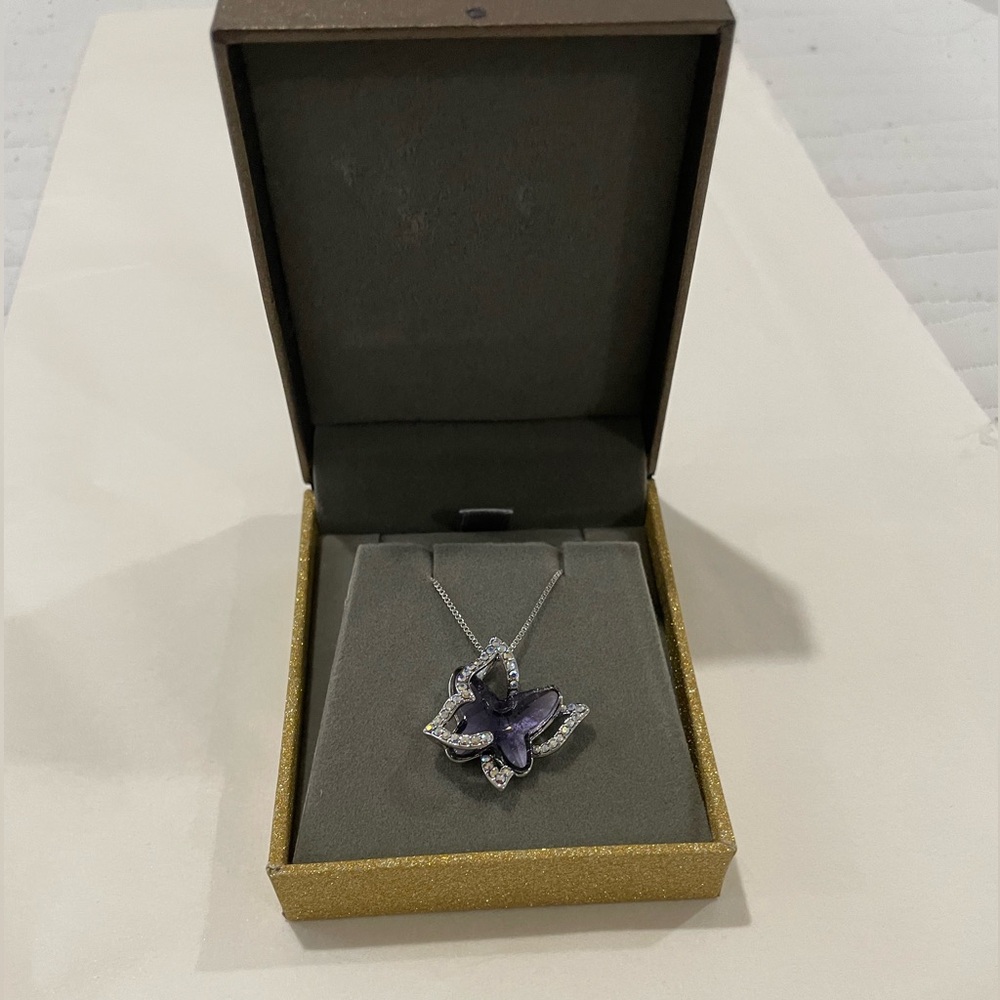 Elegant Purple Pendant Necklace